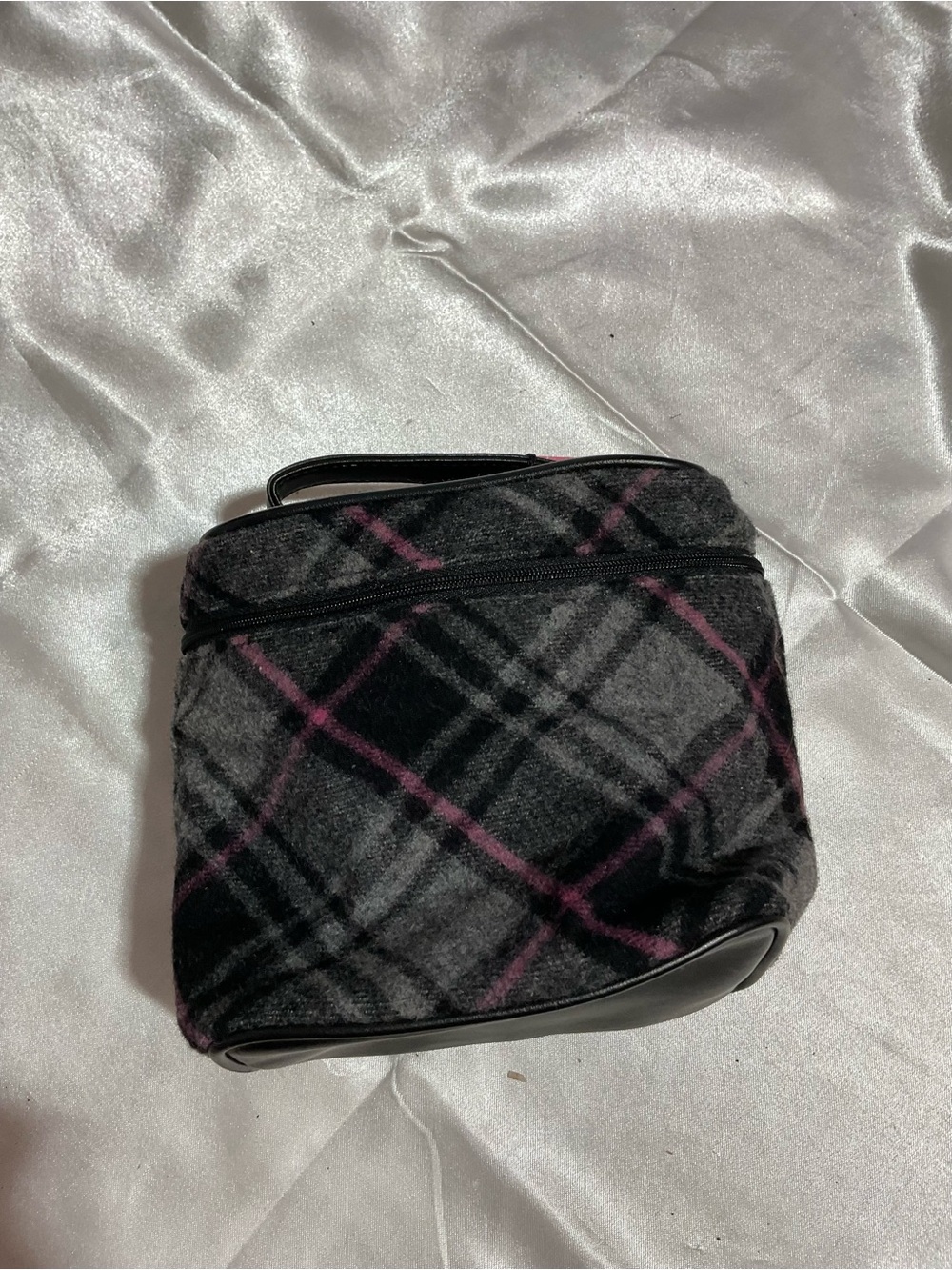 Black & Gray Plaid Women's Wristlet Bag with Pink Accent